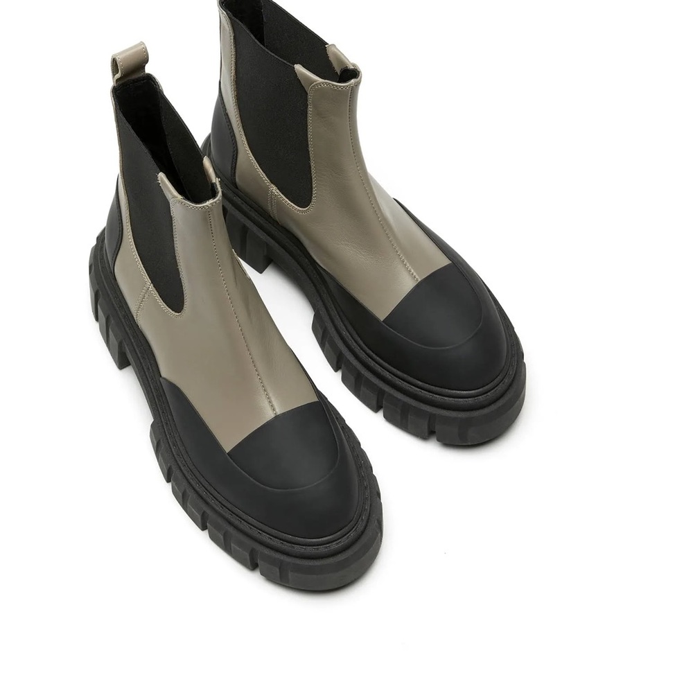 La CANADIENNE Kyree Boots